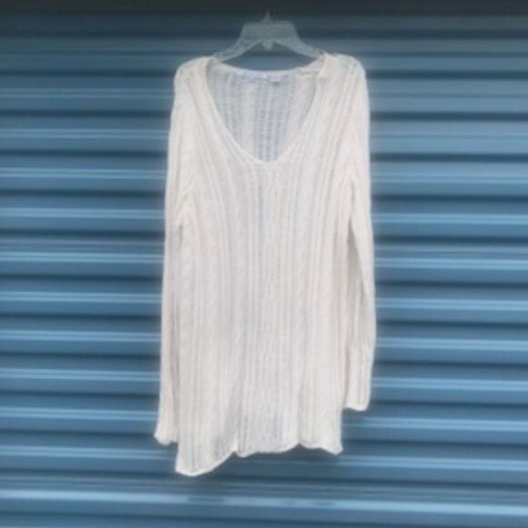 Long Sleeve "V-Neck" Sweater . Size Medium {8-10} . Eight Eight Eight . New - Picture 1 of 3